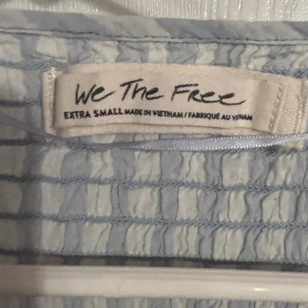 We The Free | Blue Gradient Sleeveless Blouse | Size XS - Picture 3 of 6